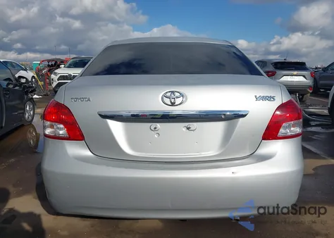 2010 Toyota Yaris z USA, uszkodzony, nr VIN JTDBT4K36A1378835